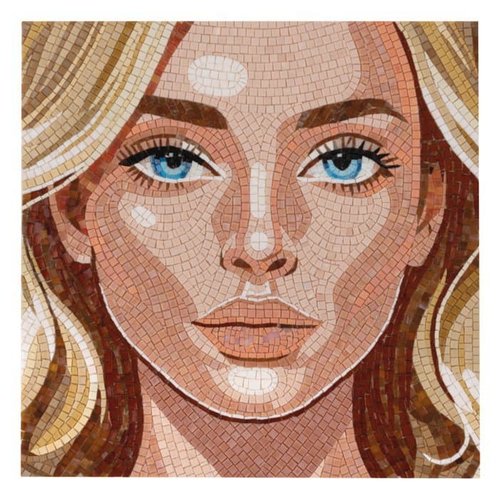Mosaïque Fille blonde – 58×58 cm