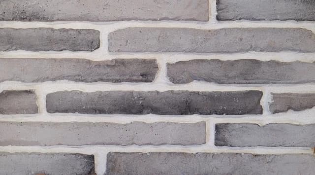 Carreau romain gris – Face longue L 35 × H 4 cm / Face courte L 17 × H 4 cm – Lot 27 pièces (0,5 m²) - Elkamino Dom | Dartank