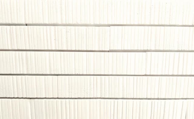 Carreau de façade vertical écru 5,4 x 36 cm